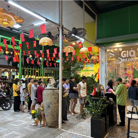 hinh-anh-khach-hang-100